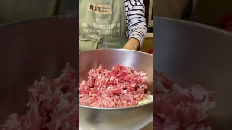ポイントは１つ！ステーキみたいな肉肉しいハンバーグが美味しいのでご紹介します