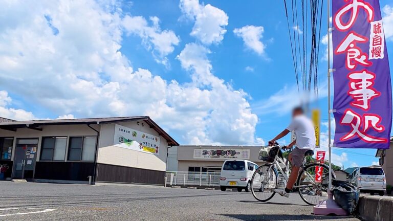 弁当→コンビニ→ラーメン。120人前を爆量仕込みするロードサイド男飯に密着。