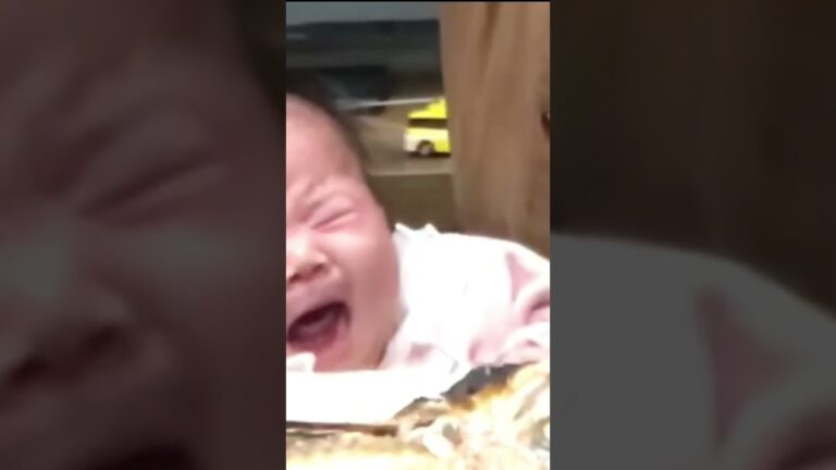 お食い初めのリアクション/百日祝い#shorts