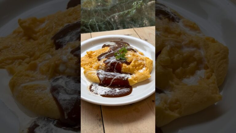 【アクイーユ】パンケーキが有名だけどオムライスも美味！（Accueil：Excellent omelette rice with tender eggs!）#shorts #japanesefood