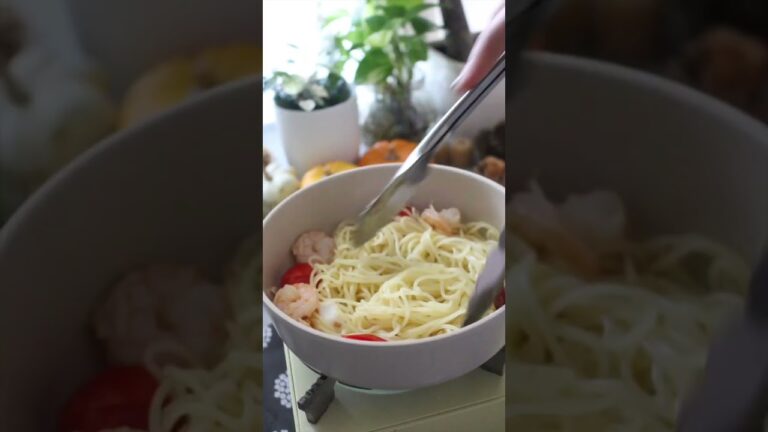 えびとマッシュルームのアヒージョ🍄2度楽しめるアヒージョパスタ