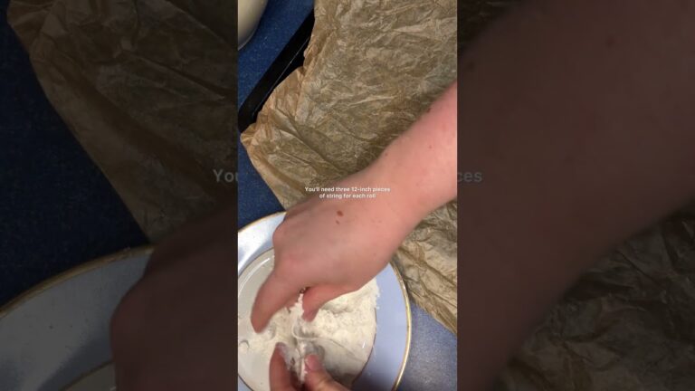 かぼちゃ型のロールパン！