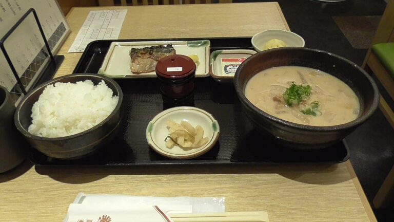 【酒房灘】さんプラザ店で粕汁定食を頂く