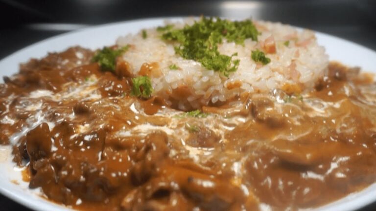 極上の一皿。クリームをたっぷり使って作る『ビーフストロガノフ』