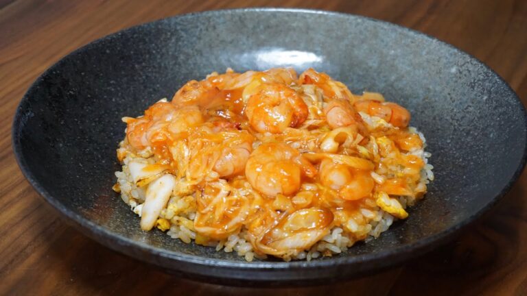 毎日炒飯116日目！【エビチリ炒飯】作り方！ピリ辛のチリソースがたまらなくクセになる！簡単で絶品チャーハン