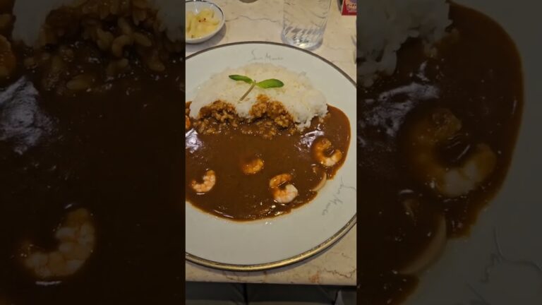 カレー専門店のえびカレー🎵めっちゃめっちゃ美味しかった✨みたいです😅