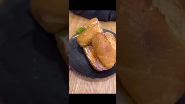 This bahn mi wins number 1 spot! Best pork crackling bahn mi #bahnmi #bahnmisandwich #porkroll #foo