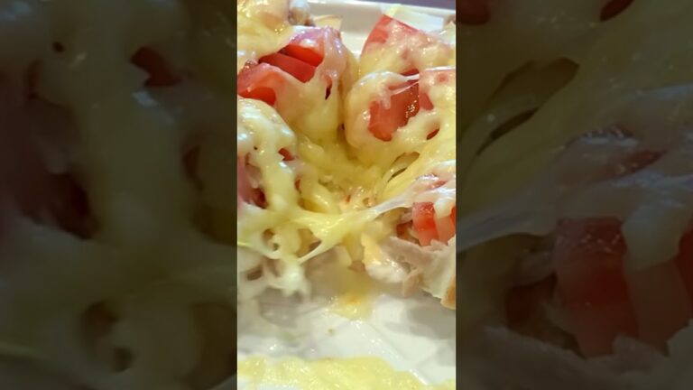 ツナトマトピザトースト　#レシピ #レシピ動画 #簡単レシピ #時短レシピ#節約 #節約レシピ#料理 #初心者 #簡単 #時短 #美味しい #家族  #ごはん #パン   詳細はInstagramへ！