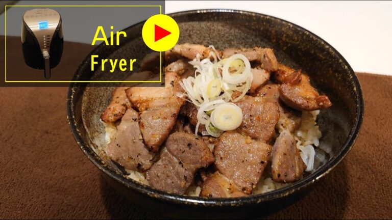 ノンフライヤーでレモンペッパー豚丼を焼く動画