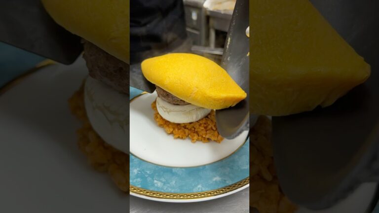 Japan's most famous Omelette rice🍳