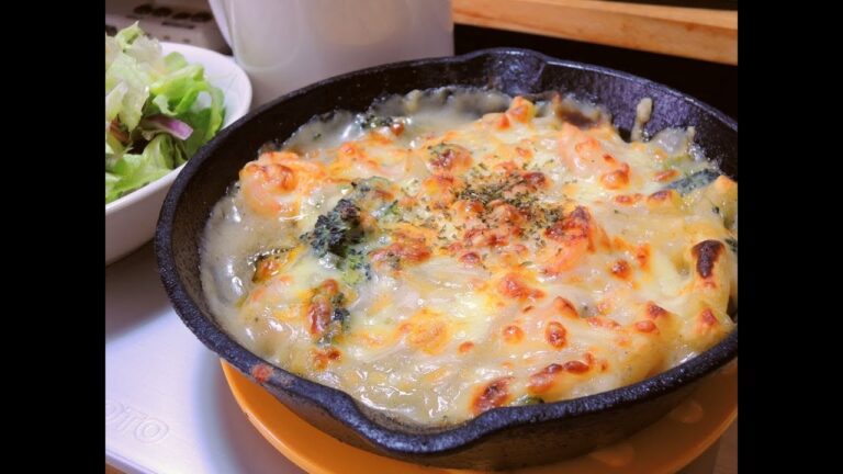 【今日の】スキレットでエビとブロッコリーのマカロニグラタン【昼食】