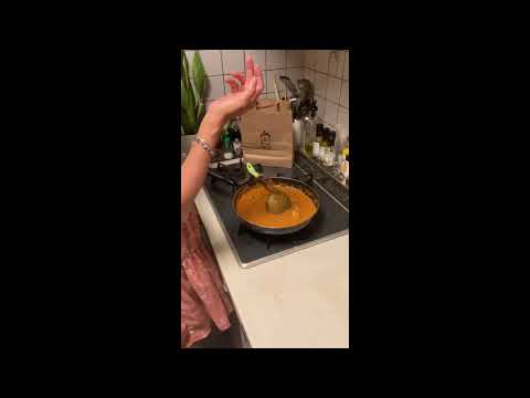 沖縄のバターチキンカレー