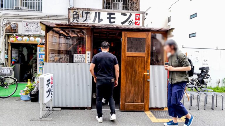 圧倒的レベチな味で兄貴の舌を唸らせる大阪屈指のホルモン鉄板店