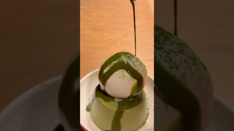 抹茶ソースがとろける瞬間…✨ 浅草「safn°」のプリンアフォガードが映えすぎる！