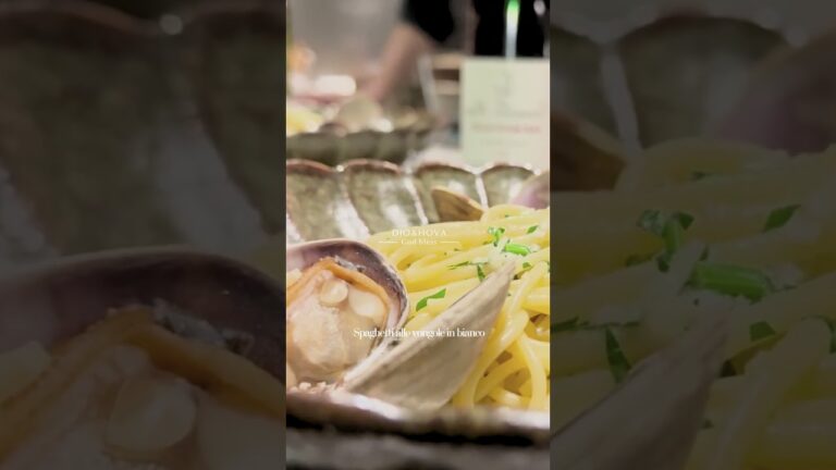 デコイ│ブリュット・キュヴェ　NV×ボンゴレ　ビアンコ　スパゲッティフルーツトマトと水茄子のカプレーゼ