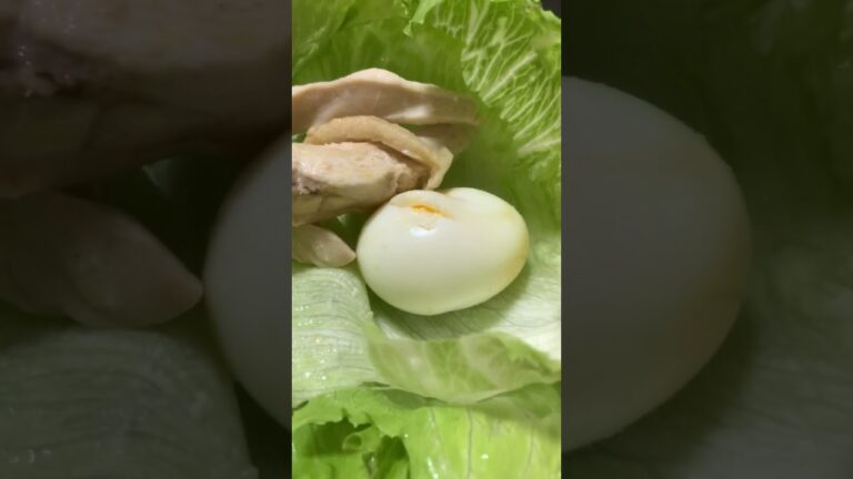 無性にレタスとうどんが食べたくなったので鶏胸肉で代用する。