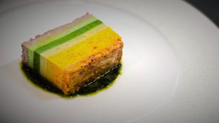 【食戟のソーマ実写化】田所ちゃんの虹のテリーヌ🌈7種類の野菜でできてます👨‍🍳#ダイジェスト #料理 #料理男子 #食戟のソーマ #おうちで過ごし隊 #アレンジレシピ #おすすめ #みんなに見