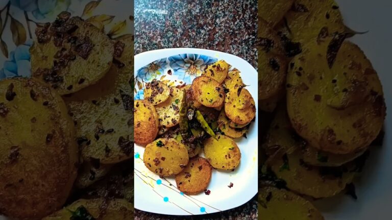 simple aloo bhujia recipe 😋#shorts #viral #aloobhujia#recipe #shortsfeed #youtubeshorts