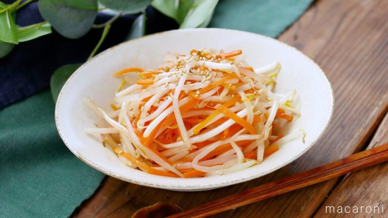 【もやしとにんじんのナムル】レンジで一発 ！節約食材ですぐにできる♪｜macaroni（マカロニ）
