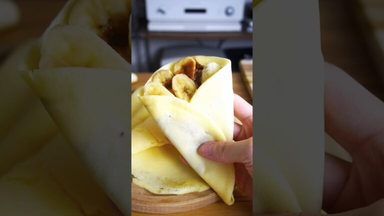 材料2つ！レンジで2分だけ！もちもちクレープ作り方！#shorts