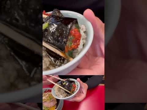 山岡家海苔でごはん包みたいむ特製味噌ラーメン【一人飯】【飯テロ】【暇つぶし】【ASMR】【ラーメン】#shorts