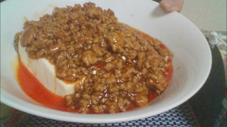 【めし日記】おやじ特製ひき肉たっぷり丸々豆腐一丁の麻婆豆腐食べてみた❗