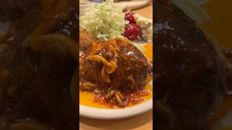 蓮根入りハンバーーーグ❗️#cooking #shorts #ハンバーグ #蓮根 #レンコン