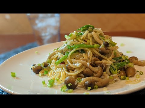 #8 簡単美味しい しらすと新玉としめじの和風ペペロンチーノ