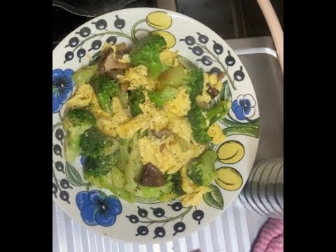 ブロッコリーと卵炒め
