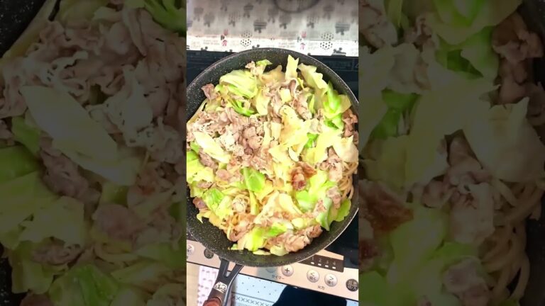 【フライパン一つ！】豚バラと野菜たっぷり！旨塩焼きちゃんぽん！！