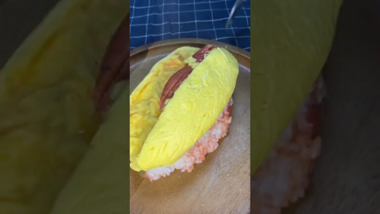 【飯テロ】ふわとろ明太子オムライス‼️ #shorts  #オムライス  #飯テロ  #omelette