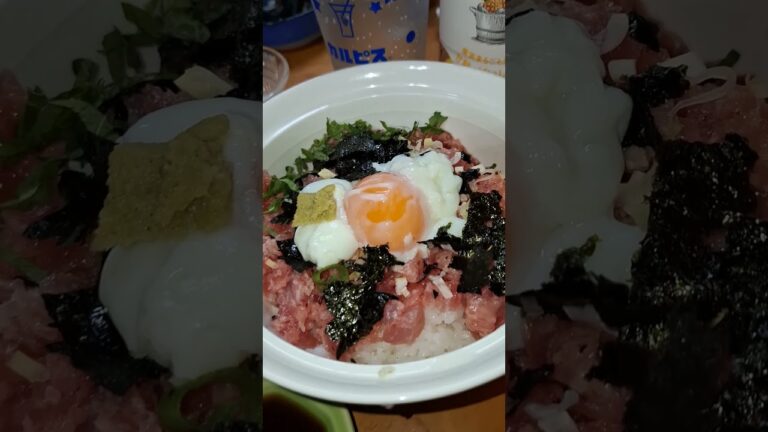 10月5日の晩ごはんは、スジこんと、ネギトロ丼温玉乗せでした。