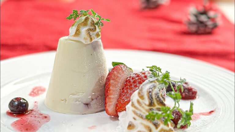 ホワイトチョコレートのパンナコッタ【pannacotta】温めて冷やすだけの簡単レシピ！パンナコッタの作り方をご紹介。