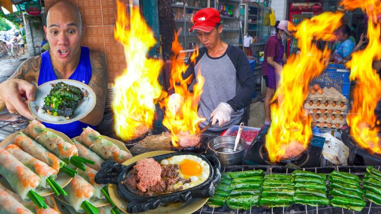 Vietnam Street Food in Saigon - SIZZLING Vietnamese Steak and Eggs + Street Food in Ho Chi Minh City