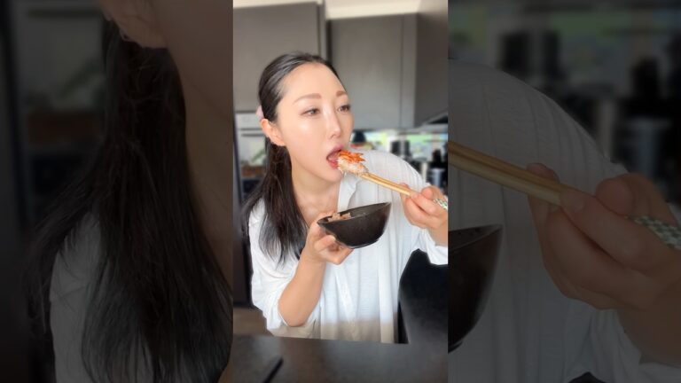 簡単自家製キムチレシピEasy Korean Kimchi recipe #shorts Kimchi #mukbang | Korean Japanese mom cooking for 5