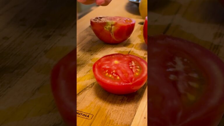 トマトを愛でるお味噌汁『トマトのお味噌汁』 #shorts