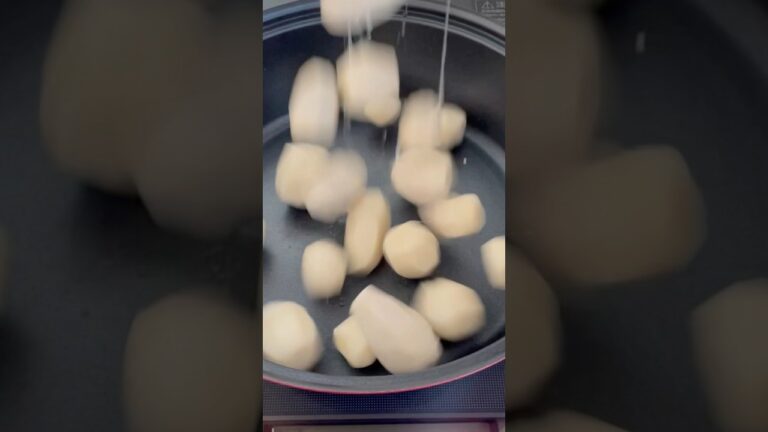 里芋とさつま揚げの煮物#cooking #料理 #里芋