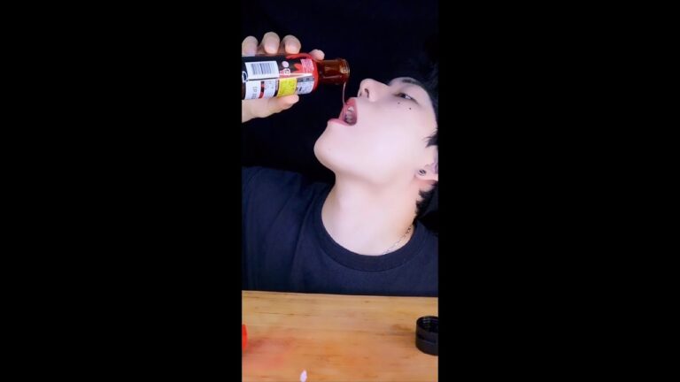 激辛ソース飲んでみた #shorts