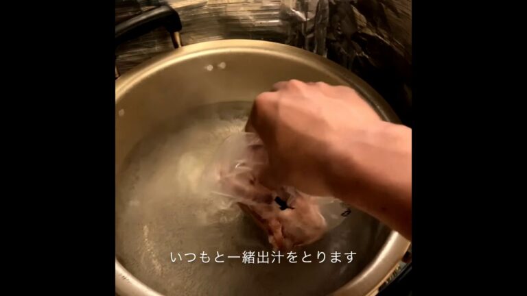 (夏野菜カレー)第2弾余ったラーメンスープと冷蔵庫にある野菜で夏野菜カレー