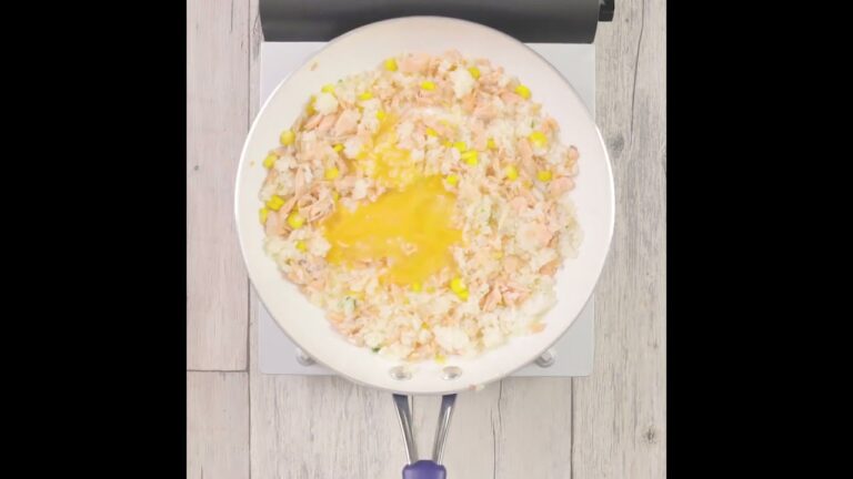 バター醤油でこく味満点 つぶつぶ 鮭コーン炒飯 #簡単レシピ #チャーハン #コーン