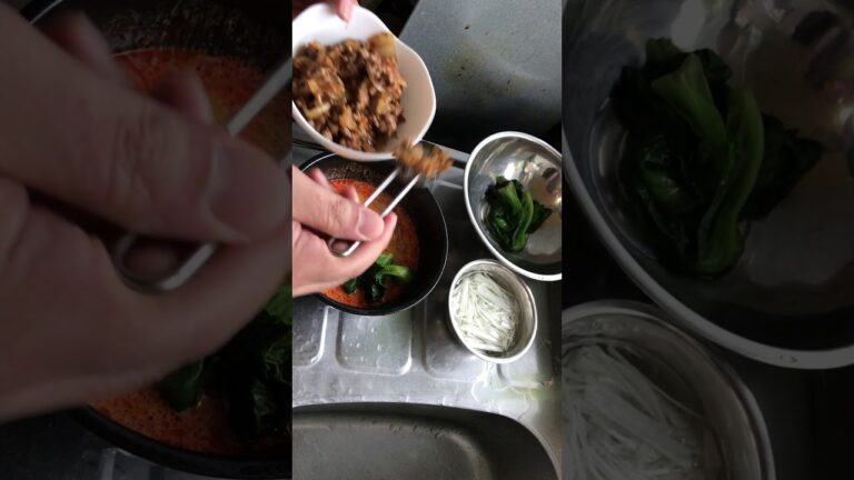 玄米麺で担々麺