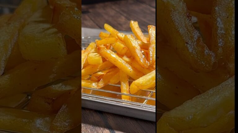 【200万回再生ポテトレシピ🥔】揚げないフライドポテトに強烈なソースかけてみた！#shorts