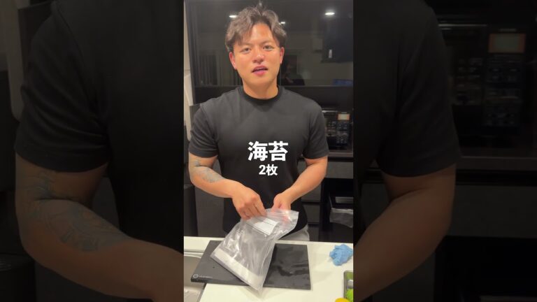 【最近流行りの巻き寿司シリーズ】サーモンアボカドチーズ巻き #暮らしチャンネル #料理 #マッチョ #筋肉番付 #元カレ #簡単 #cooking #簡単レシピ