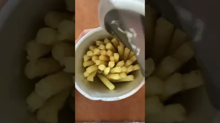 じゃがりこじゃがバター開封してみた