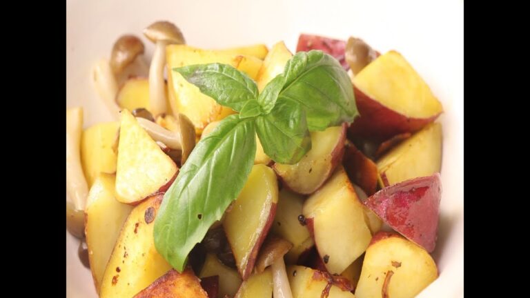 【レシピ動画・料理】 さつまいもとしめじのガーリック炒め煮