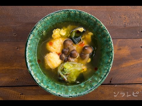 数秒でわかる「海老のつみれスープ」の作り方