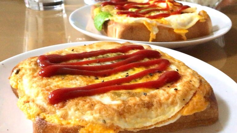 アボカドエッグトースト Toast with Avocado & Eggs