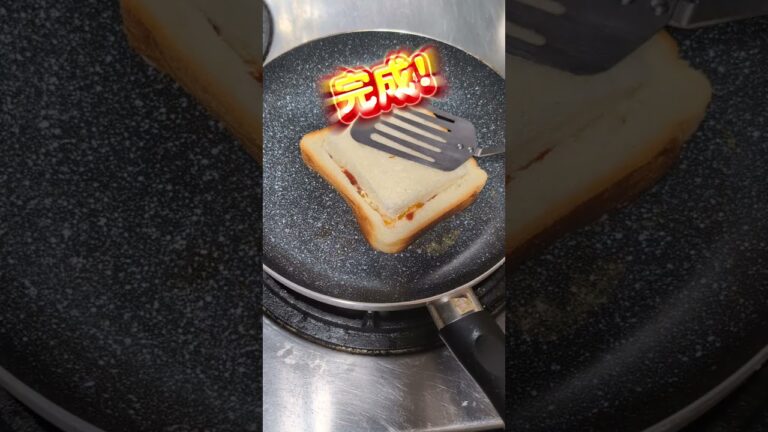 トロ〜リチーズ！ベーコンエッグサンド