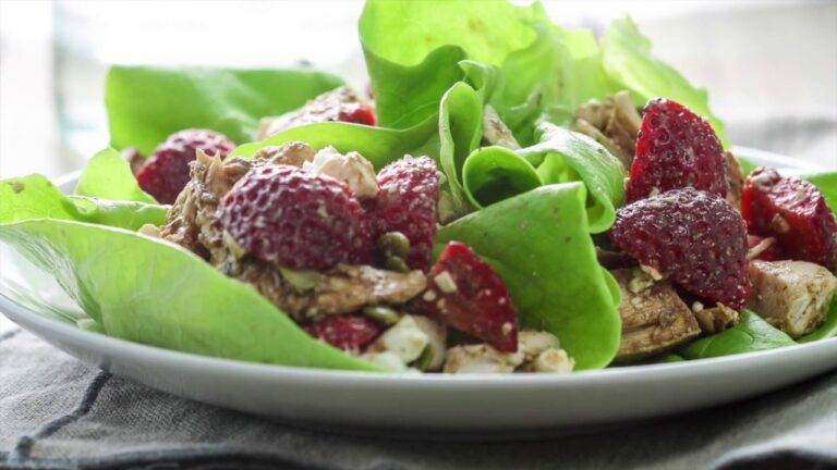 HOW TO MAKE: Strawberry Balsamic Chicken Lettuce Wraps
