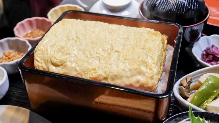 止まらない最強だし巻き卵ラッシュ！元割烹職人が作る超本格的な和食に客が殺到丨Japanese Street Food